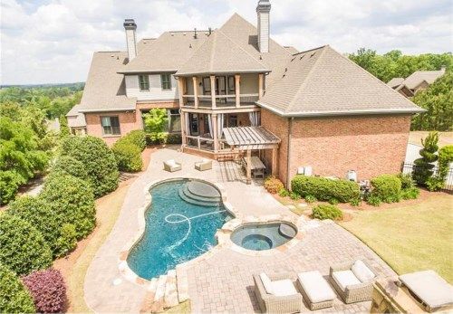 7782 Stables Drive, Atlanta, GA 30350