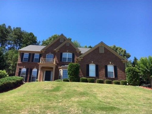 5202 Enniskillen Court, Suwanee, GA 30024