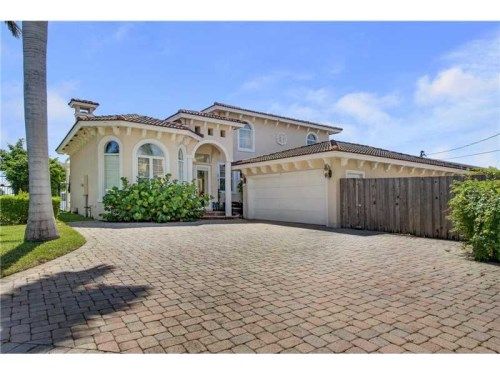 3 Lakeside Palms Ct, Lake Worth, FL 33460