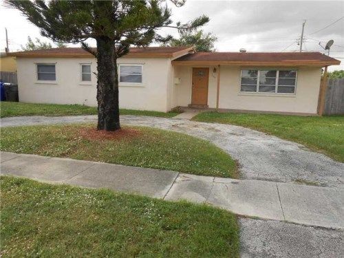 300 NW 66th Ter, Hollywood, FL 33024