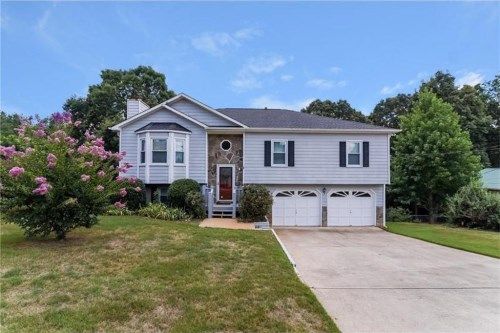 4865 Hunt Club Drive, Flowery Branch, GA 30542