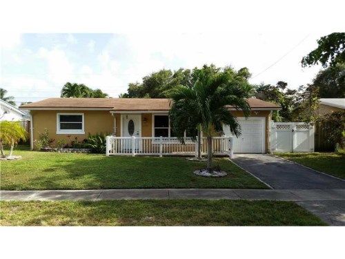 6320 Harding St, Hollywood, FL 33024