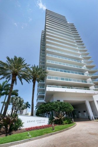 10 Venetian Way # 1006, Miami Beach, FL 33139