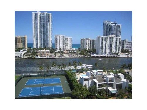 800 Parkview Dr # 214, Hallandale, FL 33009