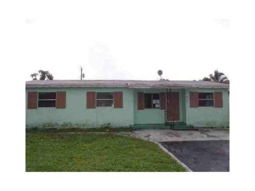 6330 SW 1st St, Pompano Beach, FL 33068