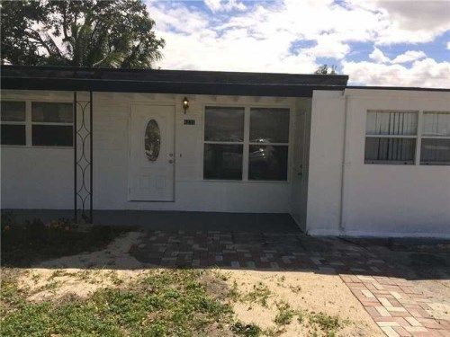 6036 Dawson St, Hollywood, FL 33023