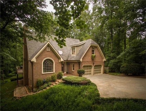 40 Connemara Road, Roswell, GA 30075