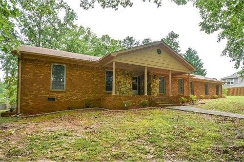 2043 Buford Dam Road, Buford, GA 30518