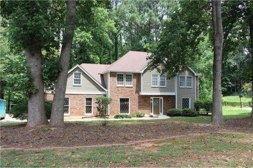 2755 Saxon Drive, Duluth, GA 30096