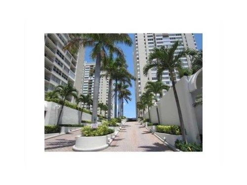 1904 S Ocean Dr # 1404, Hallandale, FL 33009