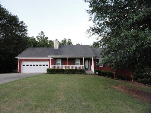 135 Mcever Lane, Hoschton, GA 30548