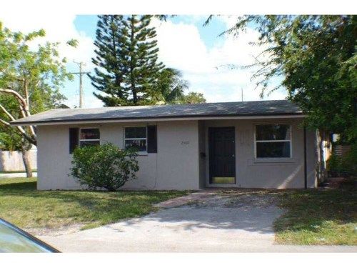 2300 Mckinley, Hollywood, FL 33020