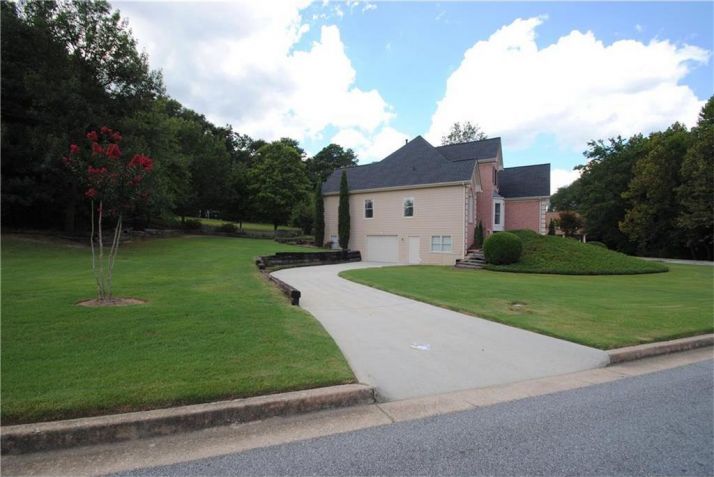 3168 Pond Springs Court, Lilburn, GA 30047