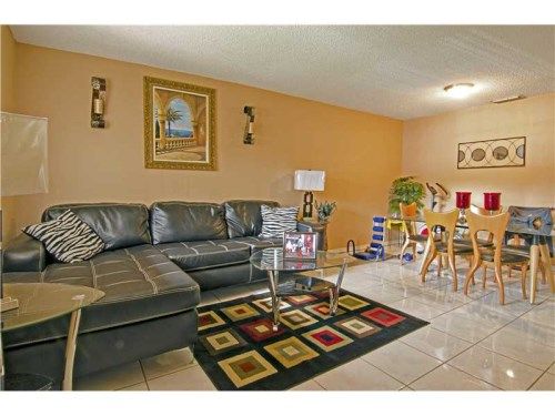 8851 NW 119th St # 2108-2, Hialeah, FL 33018