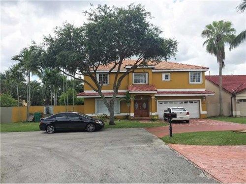 8756 NW 189th Ter, Hialeah, FL 33018