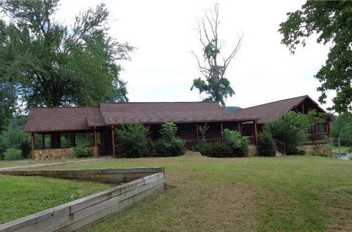 10 Laurel Springs Road, Mineral Bluff, GA 30559