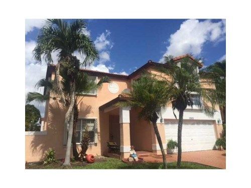 19610 NW 82nd Ct, Hialeah, FL 33015