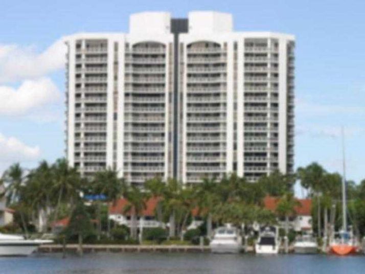 3600 Yacht Club Dr # 1903, Miami, FL 33180