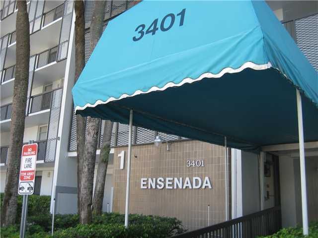 3401 N Country Club Dr # 310, Miami, FL 33180