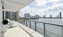 3250 NE 188th St # LPH18 Miami, FL 33180