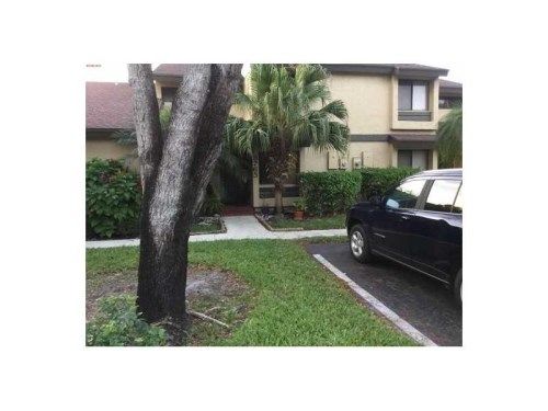 8765 CLEARY # 8765, Fort Lauderdale, FL 33324