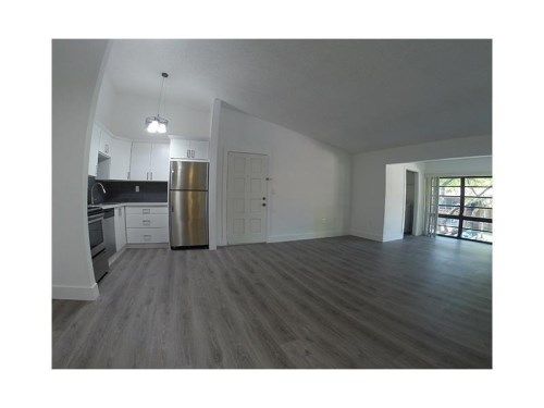 4970 NW 102nd Ave # 201-4, Miami, FL 33178