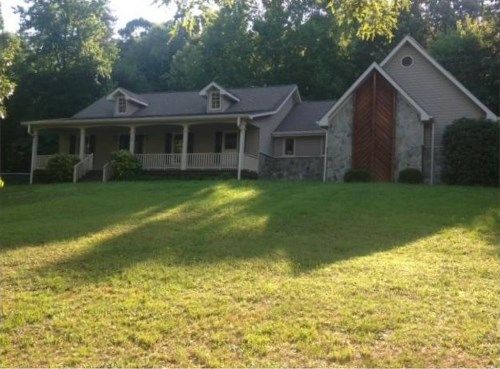 50 Tradewinds Road, Cleveland, GA 30528