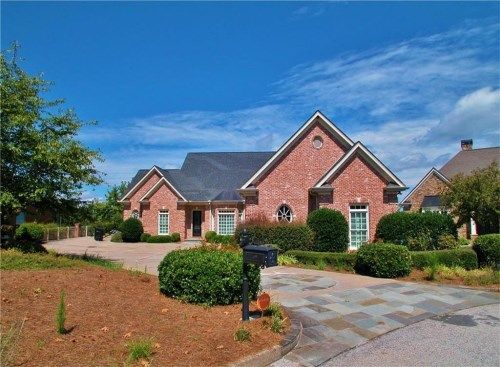 2743 High Vista Point, Gainesville, GA 30501