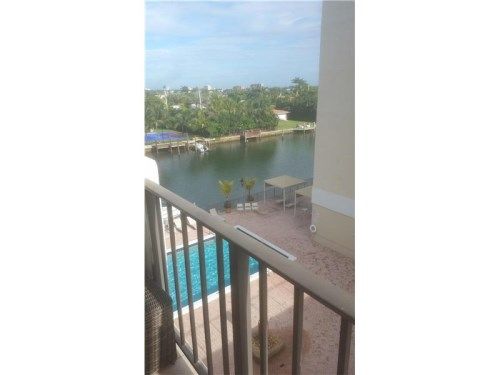 10000 W Bay Harbor Dr # 424, Miami Beach, FL 33154