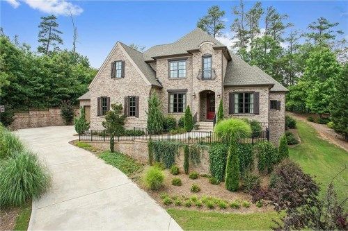 6735 Laurel Oak Drive, Suwanee, GA 30024