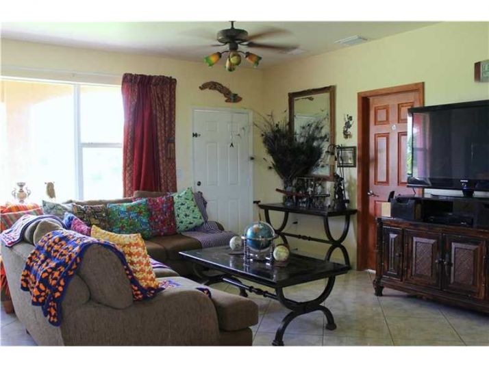 22420 SW 262nd St, Homestead, FL 33031