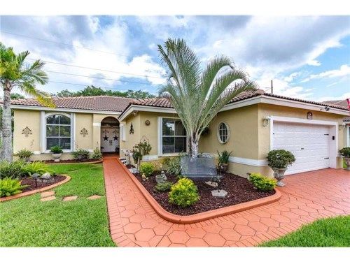 2305 NW 184th Ter, Hollywood, FL 33029