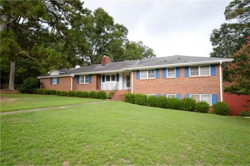 396 N 5th Avenue, Winder, GA 30680