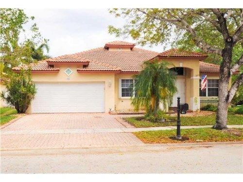 911 NW 185th Ter, Hollywood, FL 33029