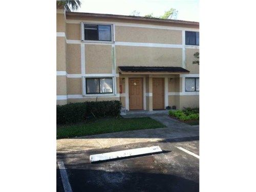 9462 S palm circle # 9462, Hollywood, FL 33025