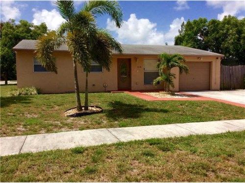 7670 SW 1st St, Pompano Beach, FL 33068