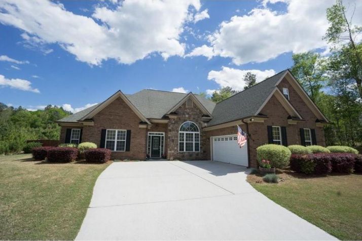 2121 Apalachee Trail, Monroe, GA 30656