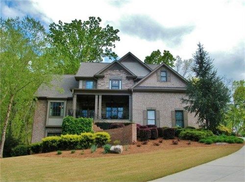 5734 Waterfall Way, Buford, GA 30518