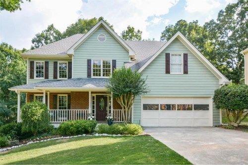 1015 Secret Cove Drive, Buford, GA 30518