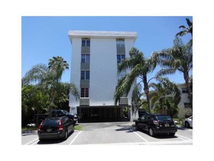 1165 98th St # 403, Miami Beach, FL 33154