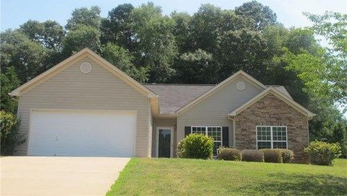 302 Kiley Drive, Hoschton, GA 30548