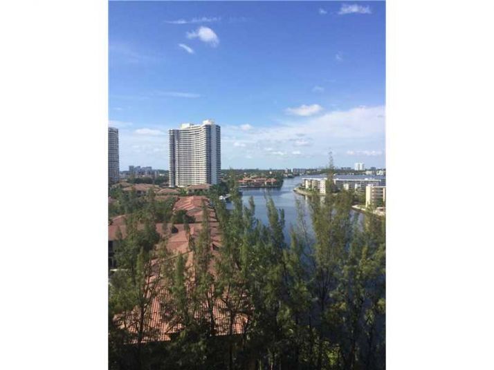 18151 NE 31st Ct # 1207, North Miami Beach, FL 33160