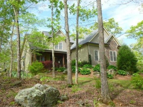 124 Country Creek Road Ne, White, GA 30184