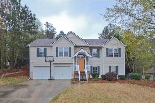 1237 Rockview Court, Loganville, GA 30052