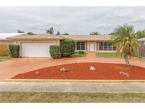 4611 W Hawthorne Cir, Hollywood, FL 33021