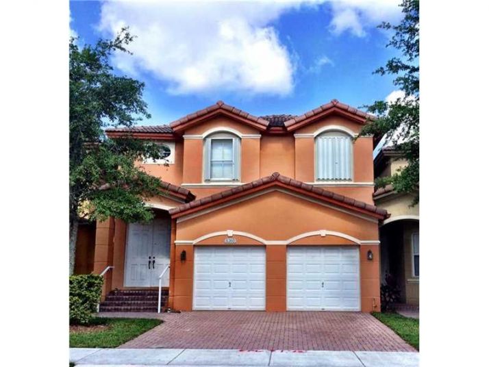 8360 NW 114th Path, Miami, FL 33178