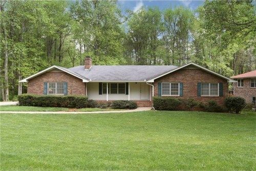 705 Hunterhill Way, Roswell, GA 30075