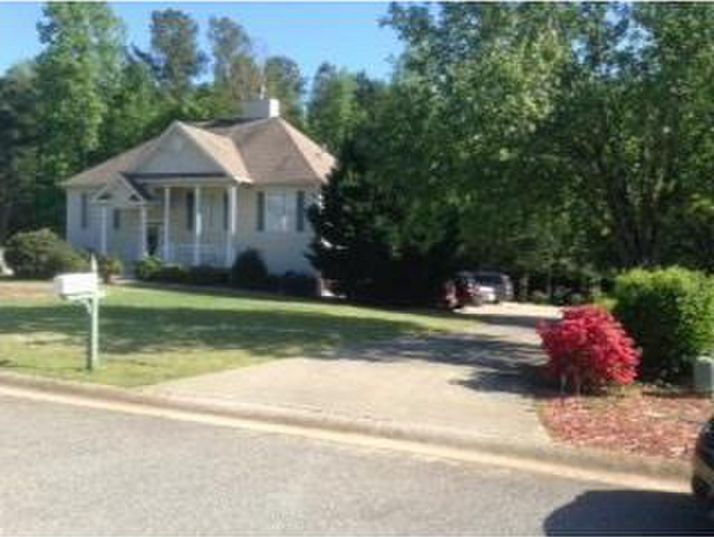 75 Buck Trail, Newnan, GA 30265