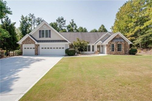 2281 Black Bear Court, Buford, GA 30519