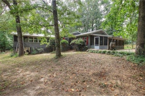 247 Redwood Valley Road, Stockbridge, GA 30281